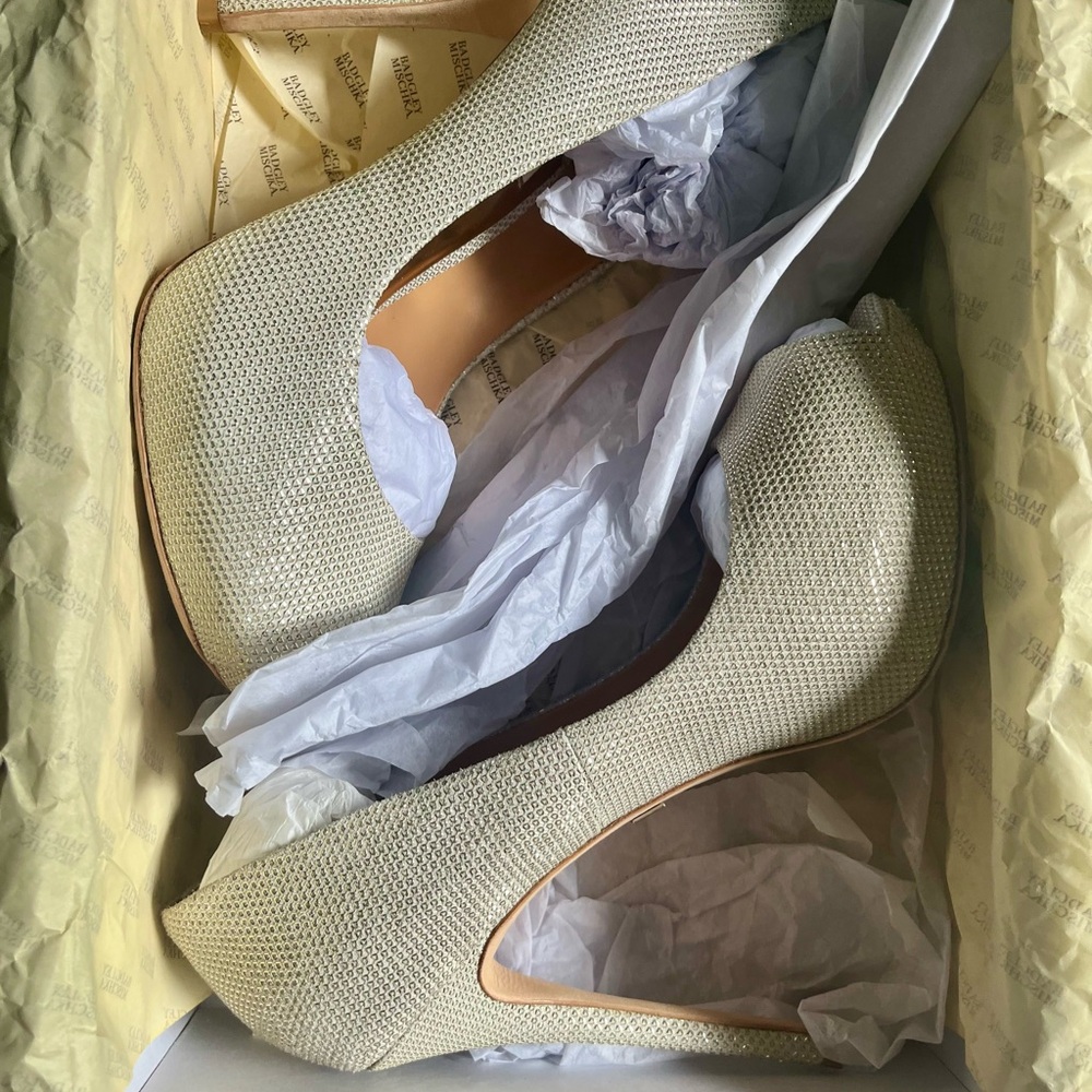 Badgley Mischka Platino Metallic Mesh  Dressy Evening Heel  Sz: 7.5M w/Box - Picture 11 of 12